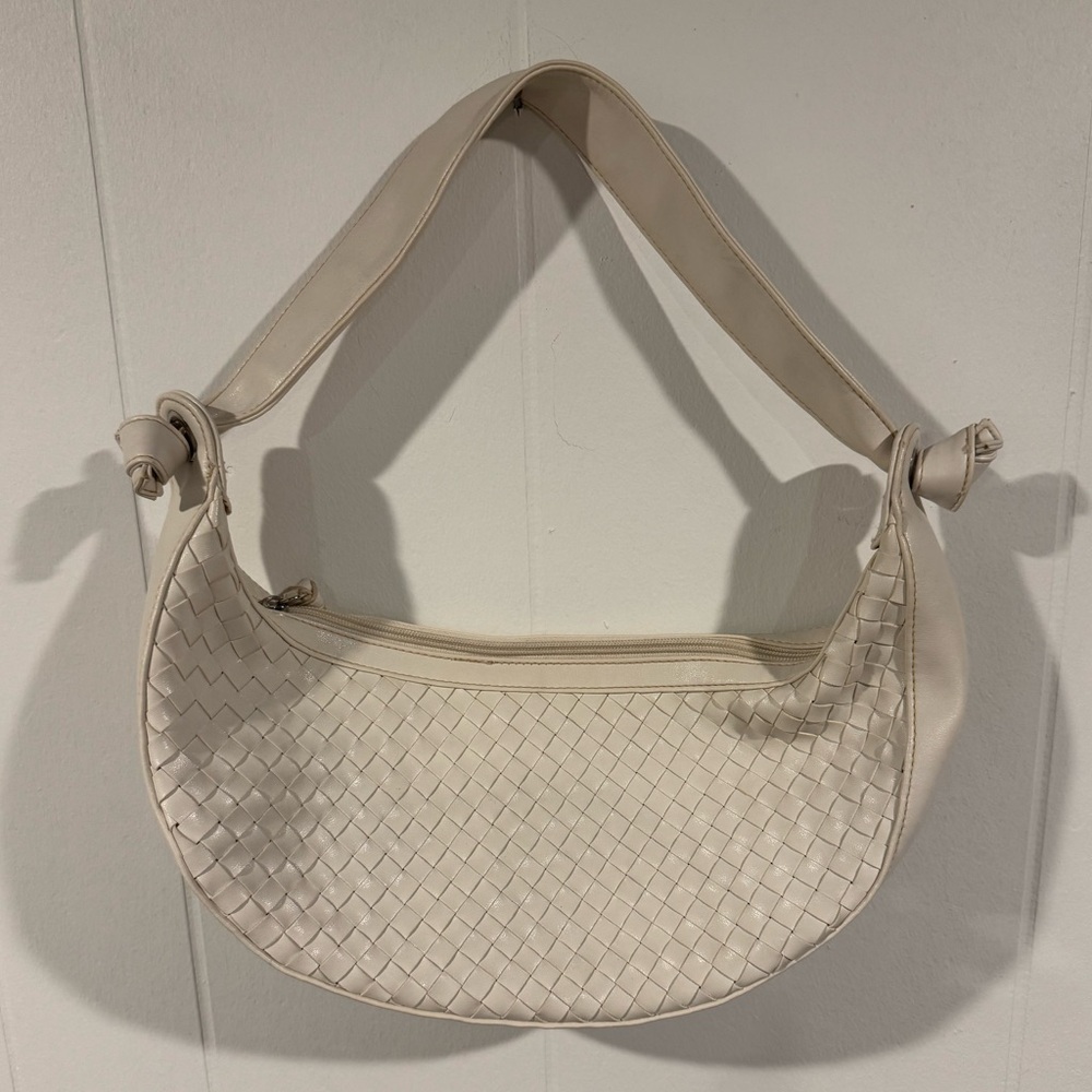 Vintage Half Moon White Purse Woven Shoulder Bag